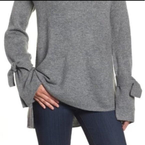 Halogen Gray Long Sleeve Tie Wrist Sweater sz Midium women's - Picture 2 of 12